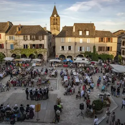 Marché de producteurs de pays à Sauveterre-de-Rouergue