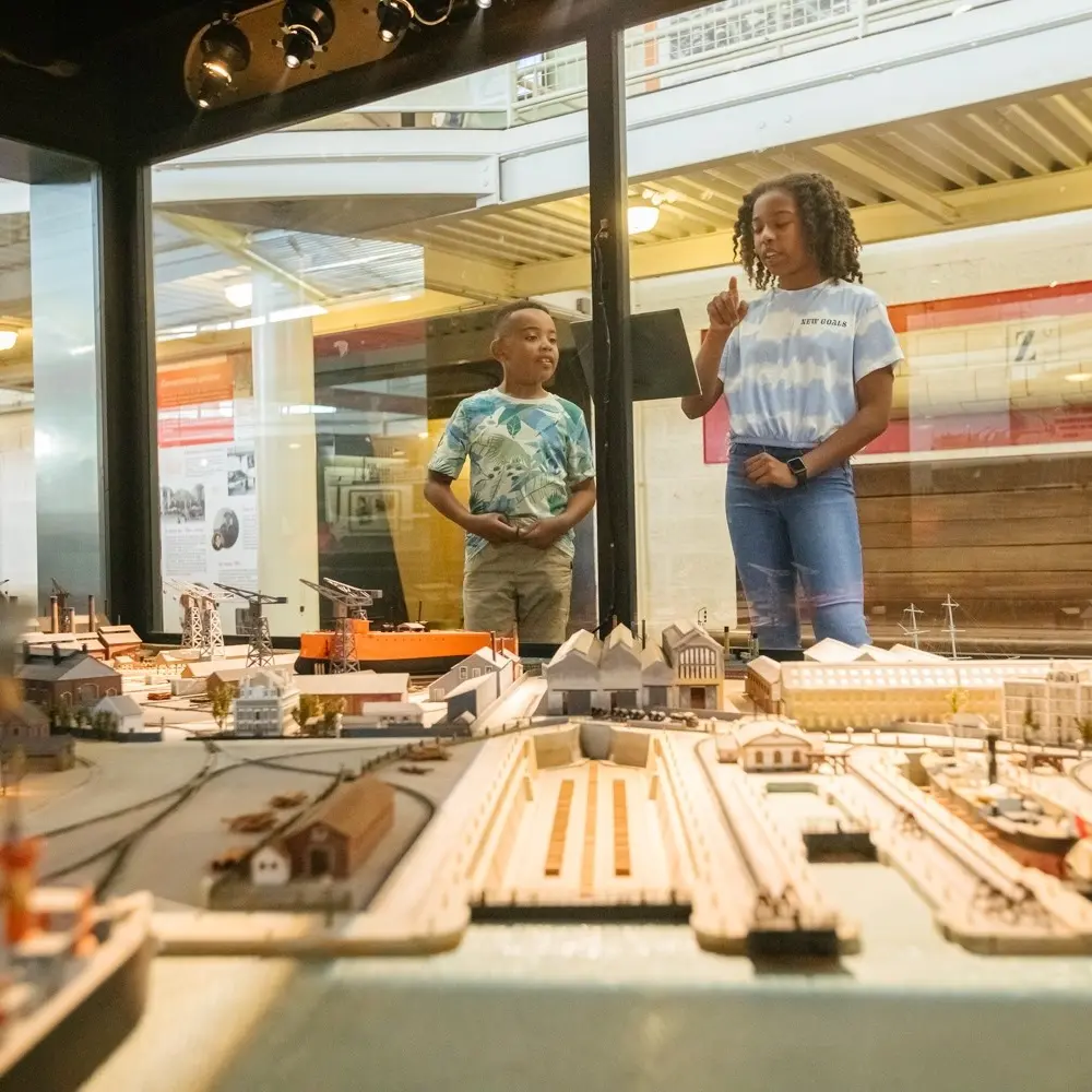 Tout petit très grand