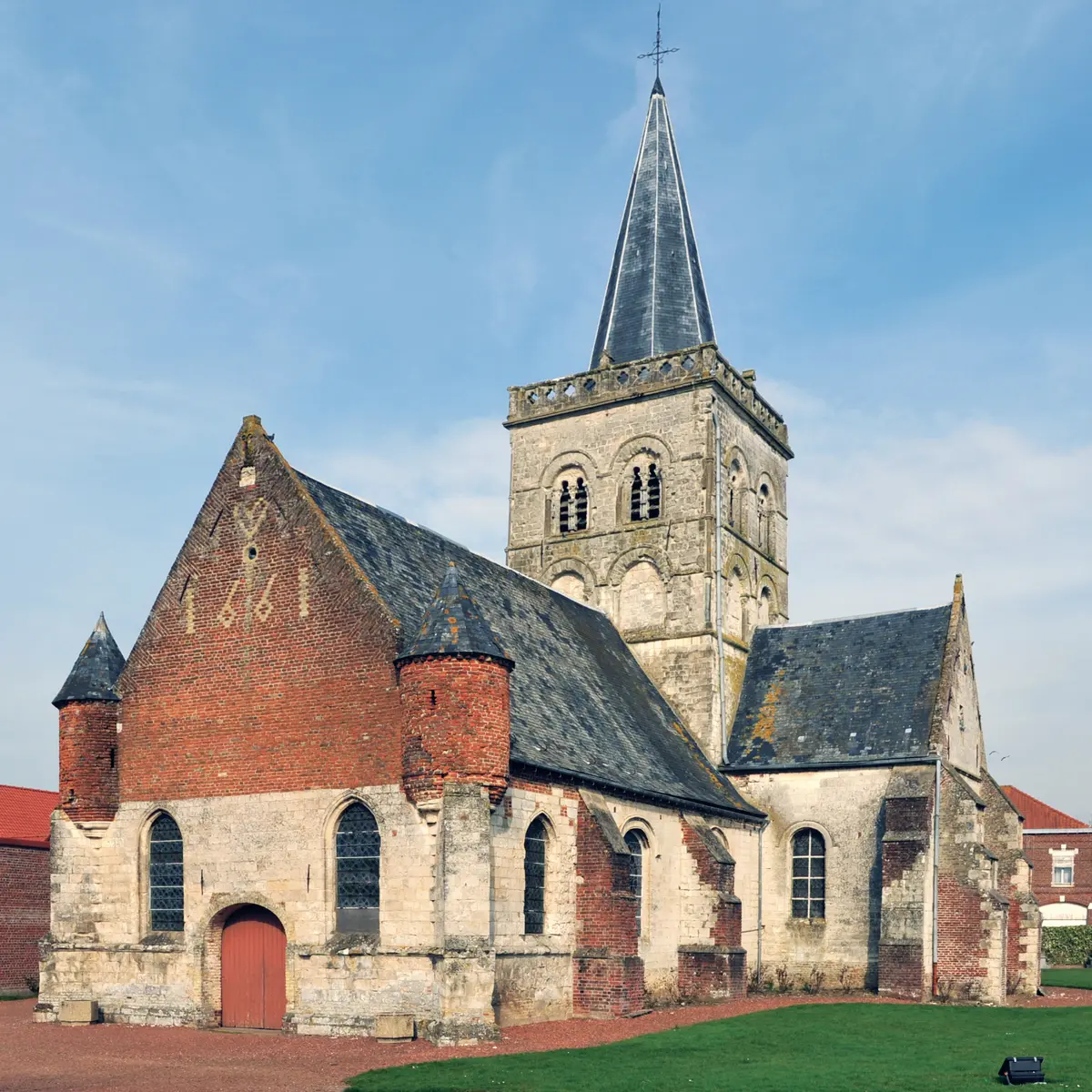 Eglise Saint-Nicolas 2010 ECQUES © Photo Carl - Tourisme en Pays de Saint-Omer