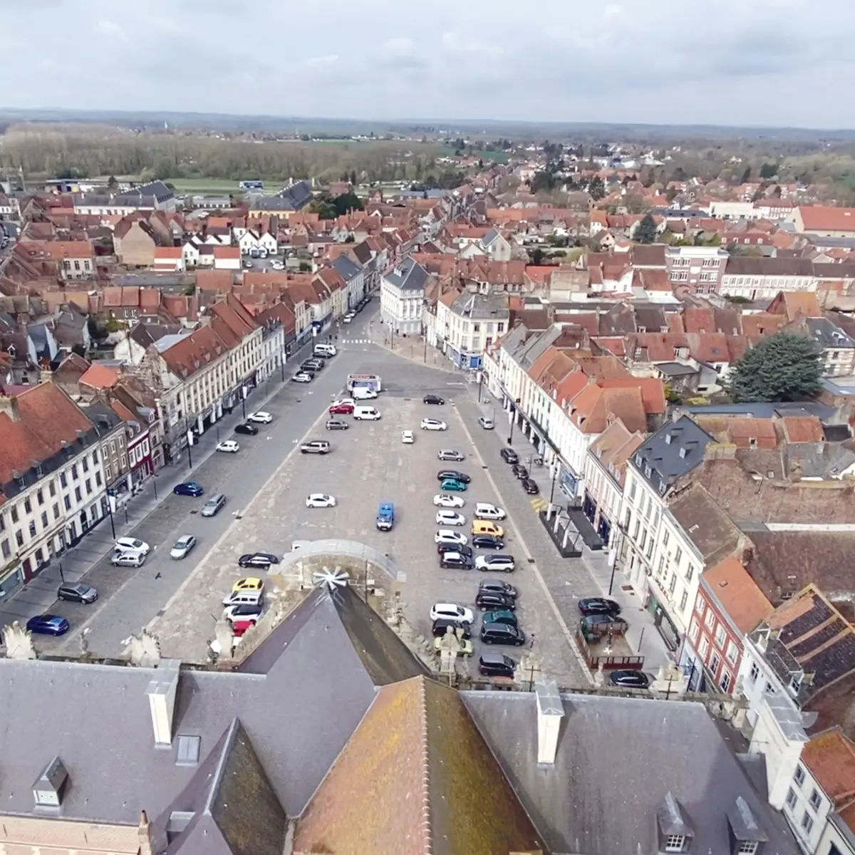 Grand Place 2018 AIRE-SUR-LA-LYS © PTourisme en Pays de Saint-Omer