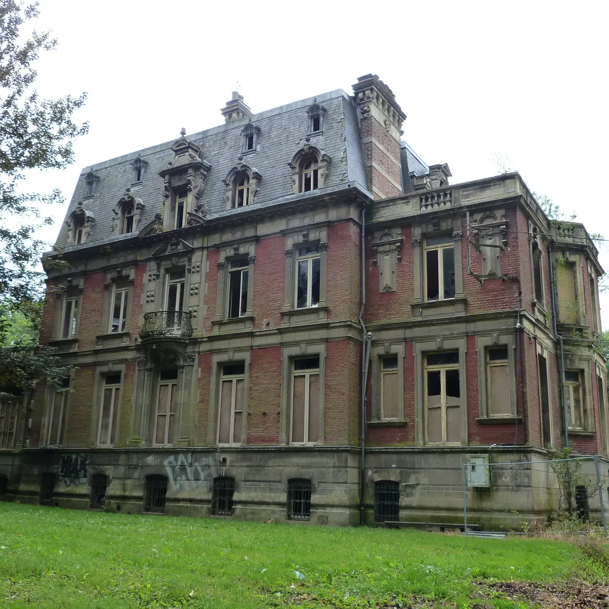 1 (copyright AUD) 158a