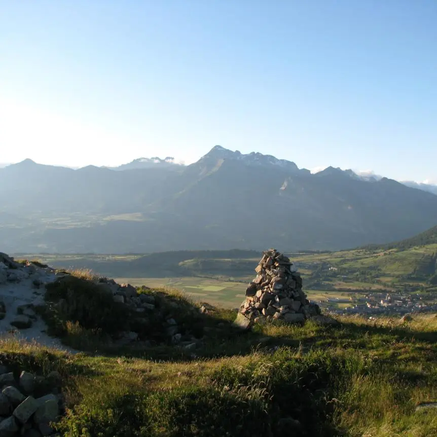 Croix St Philippe au dessus du col de Moissière