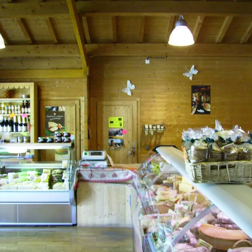 Magasin de vente de la Société laitière des Hauts de Savoie