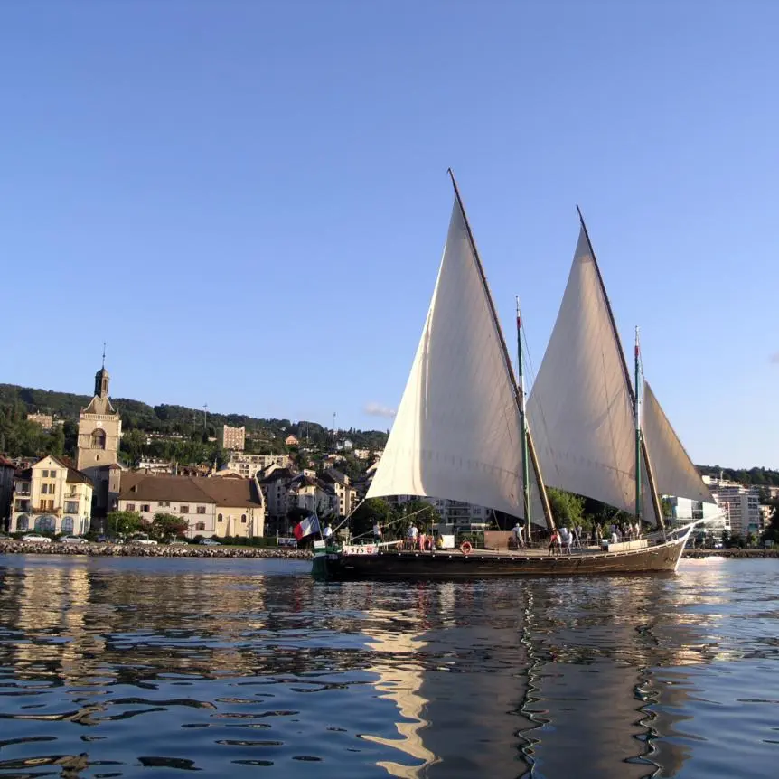 Eglise et barque La Savoie