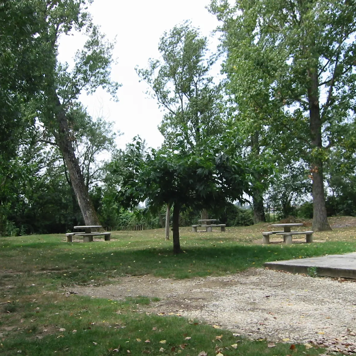 lac beaumont de lomagne