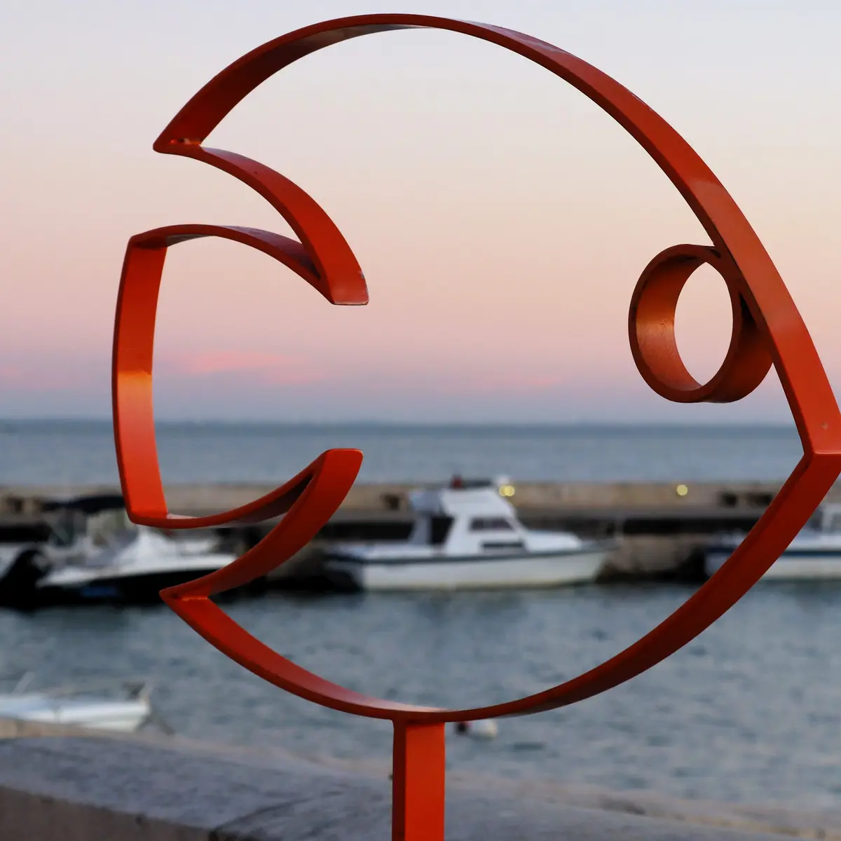 Port de Rivedoux et son poisson