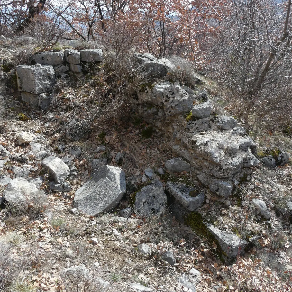 Site de l'abbaye de Clarescombes. Bâtiment du haut