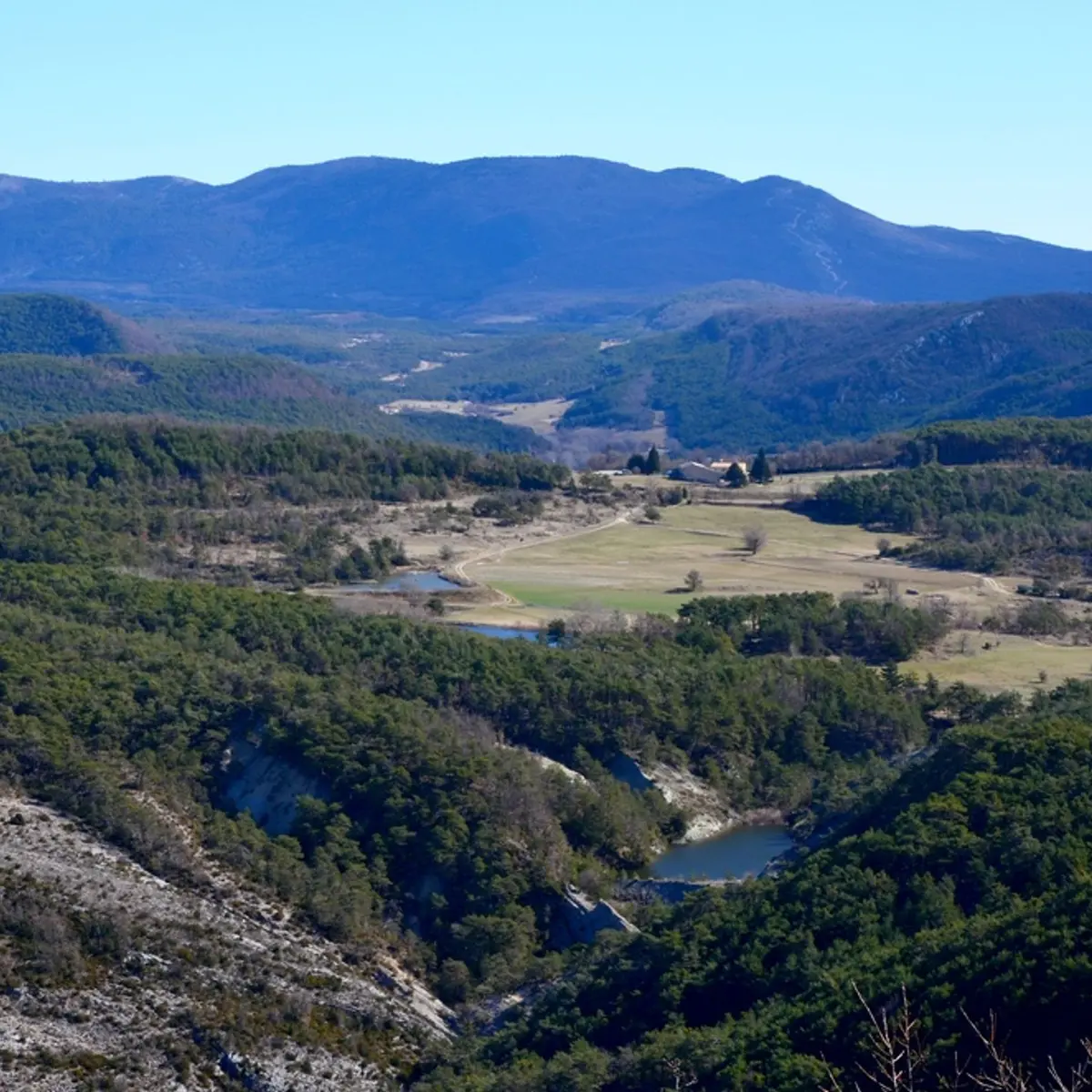 Vue sur les petits lacs