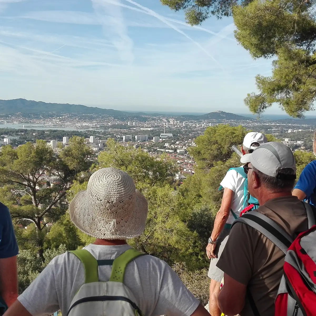 Balade au coeur du Mont Faron - vue sur la rade de Toulon