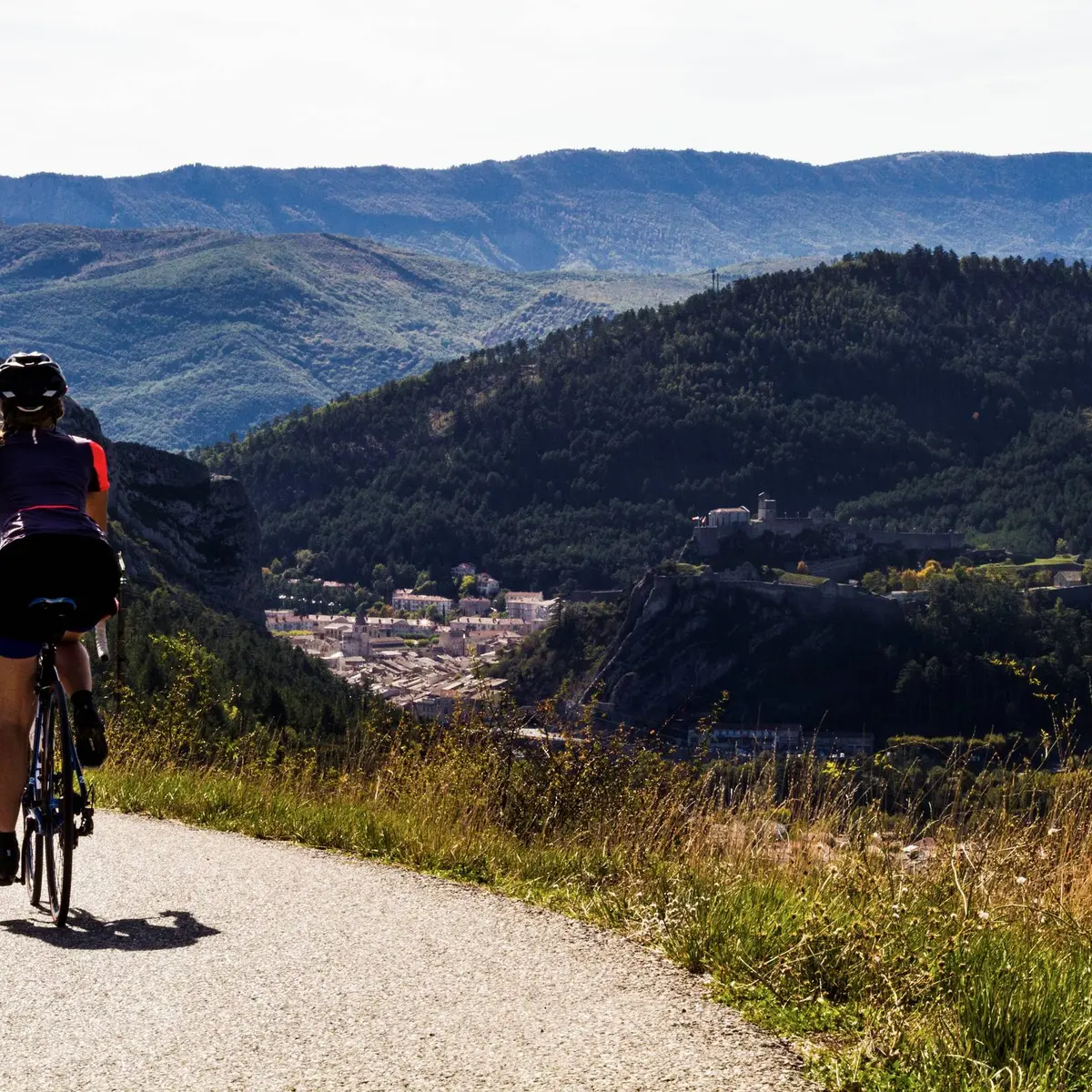 Vue plongeante sur Sisteron