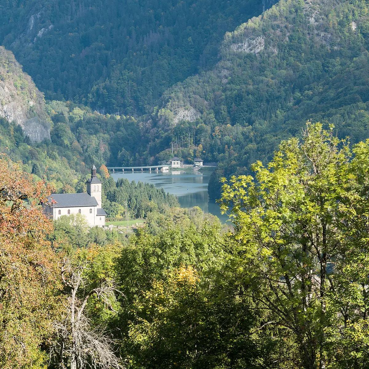 Eglise de La Baume et Barrage du Jotty