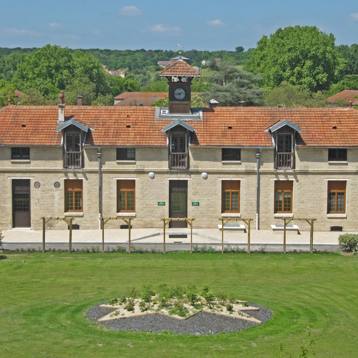 Centre hospitalier Théophile Roussel, Montesson