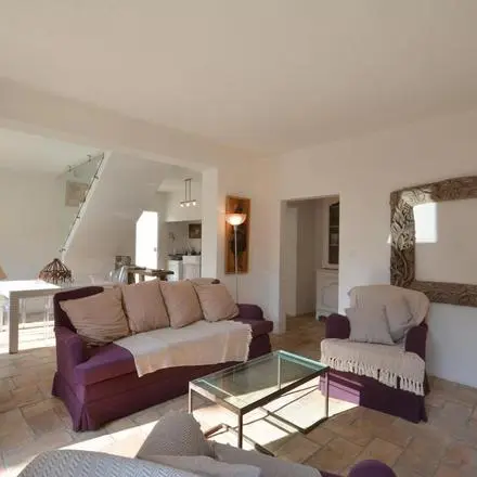 Mas dans le vignes Gîte N° 84G740