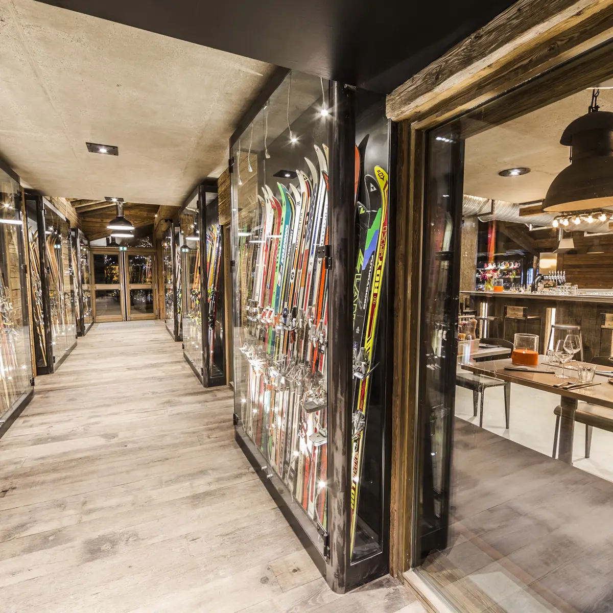 Ski Gallery & Fondue Factory-Val d'Isère