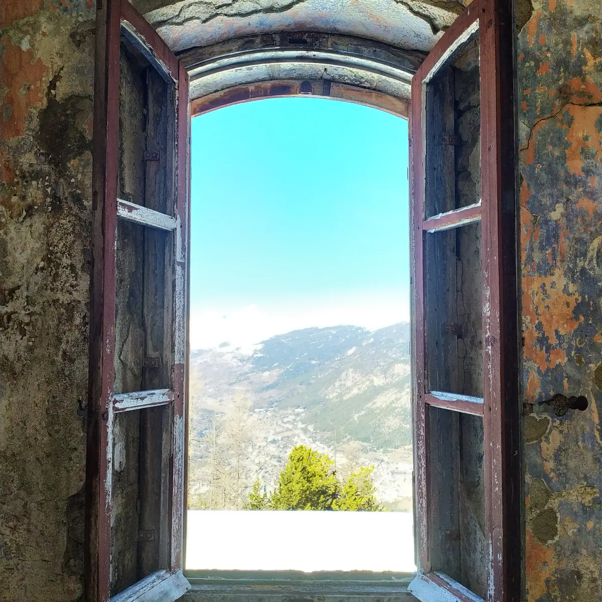 View from Fort de la Croix de Bretagne