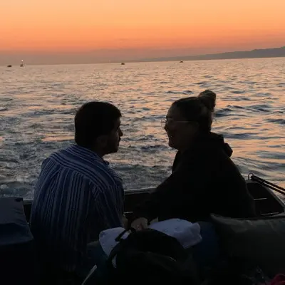 Soirée au soleil couchant dans les Calanques du Frioul - Quai d'honneur Mairie