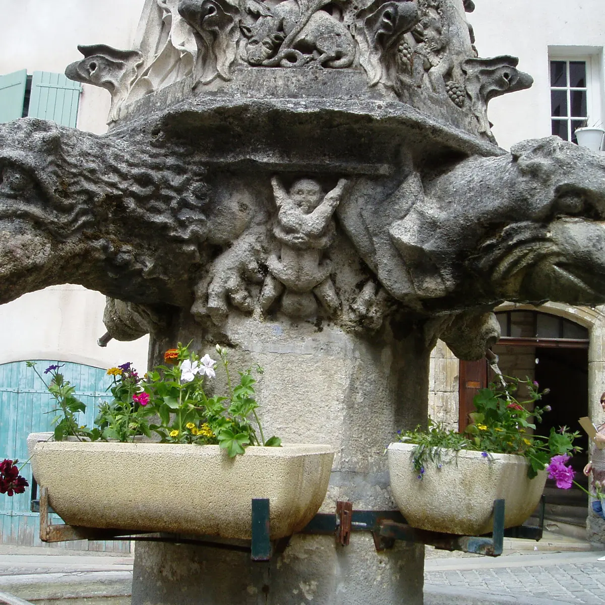 Fontaine Saint-Michel
