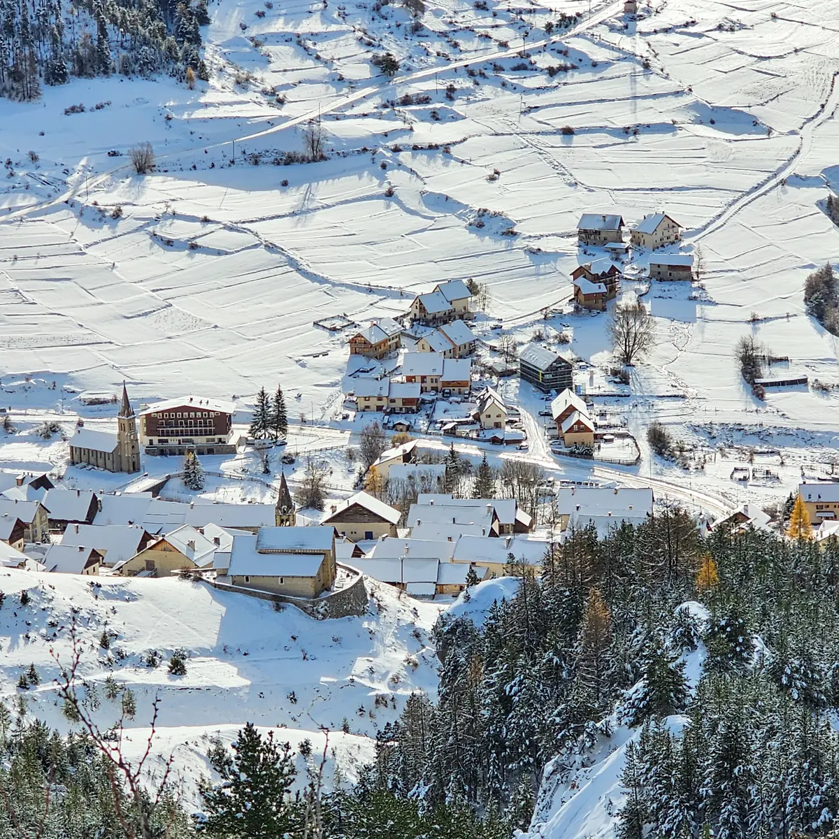 Vue sur Cervières depuis les chalets de l'Alp