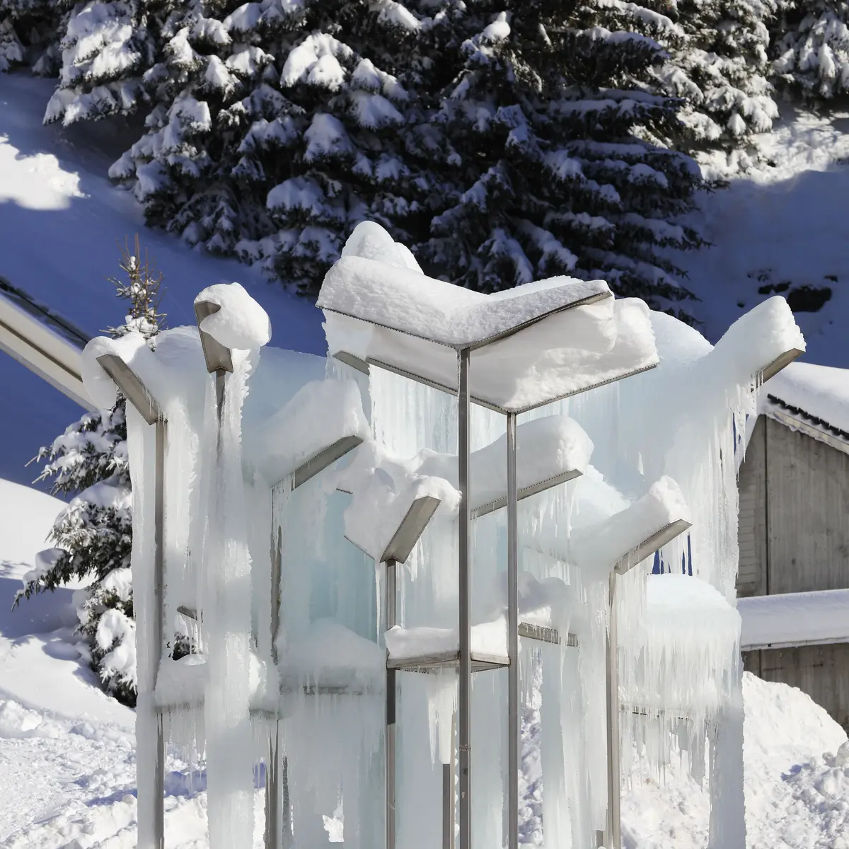La fontaine de glace de Carl Nesjar