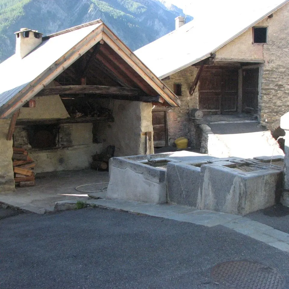 Fontaine, hameau u Fournet, Réotier