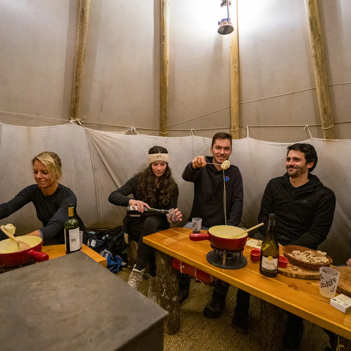 Soirée fondue sous tipi