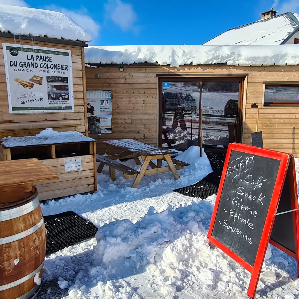 Snack la pause du Grand Colombier aux Plans d'Hotonnes