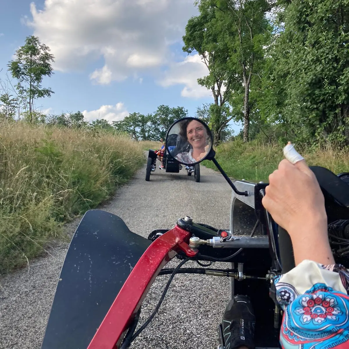 Swincars et trottinettes tout-terrain électriques sur le Plateau de Retord