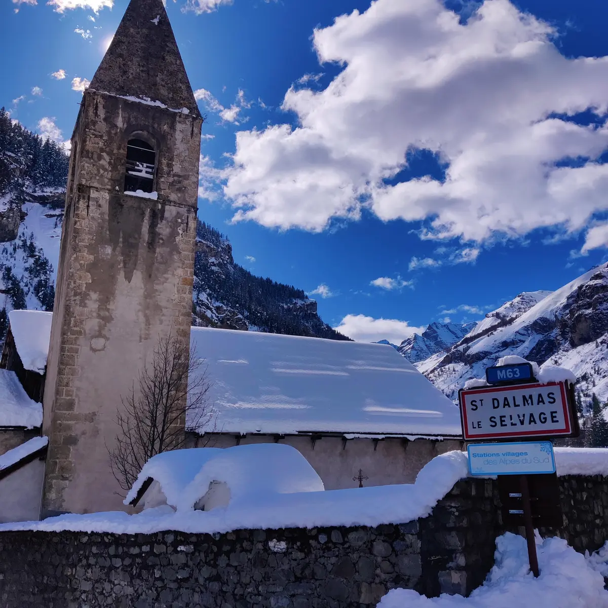 Eglise en hiver