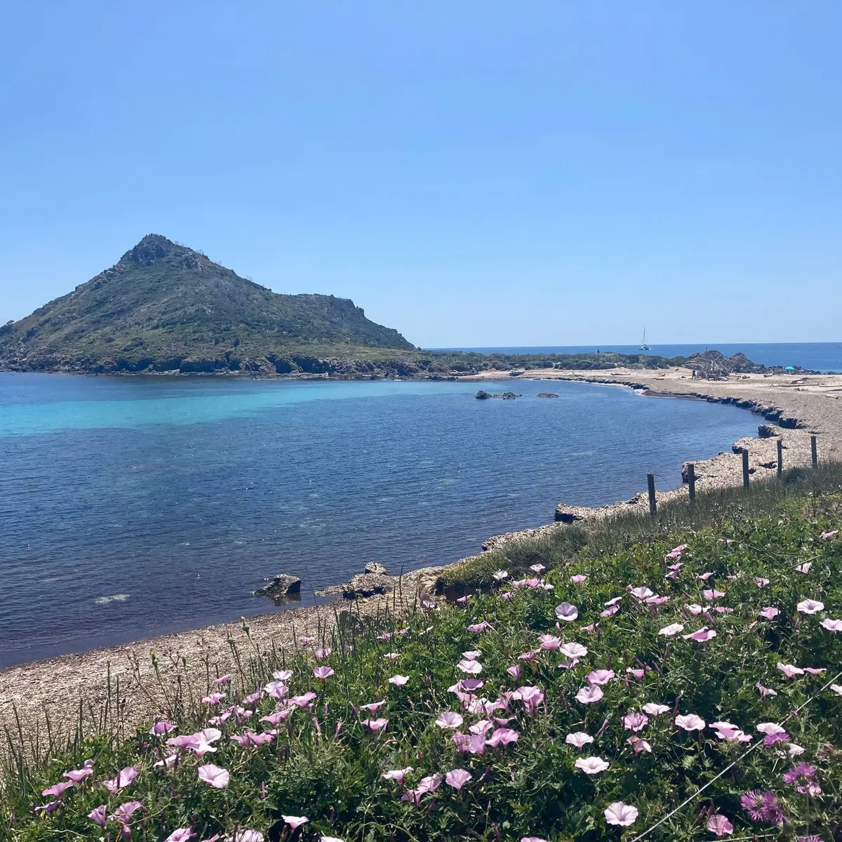 Vue sur le Cap Taillat