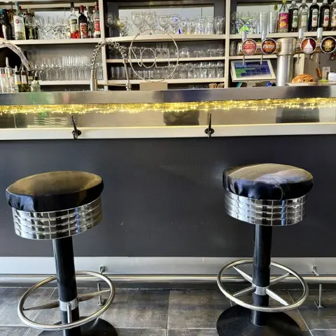 Le Buffalo Bar PMU FDJ_Bandol