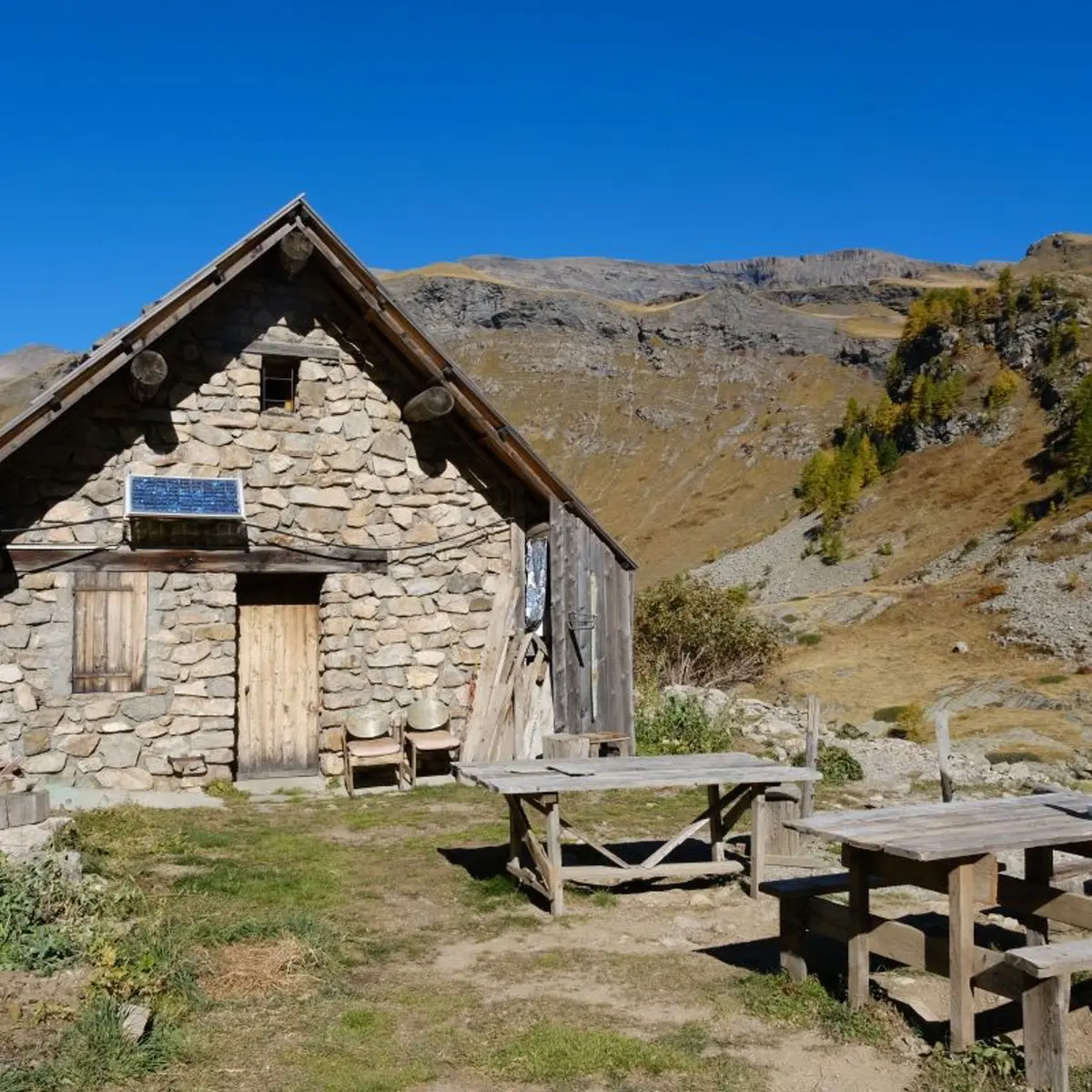 Cabane du Saut du Laire
