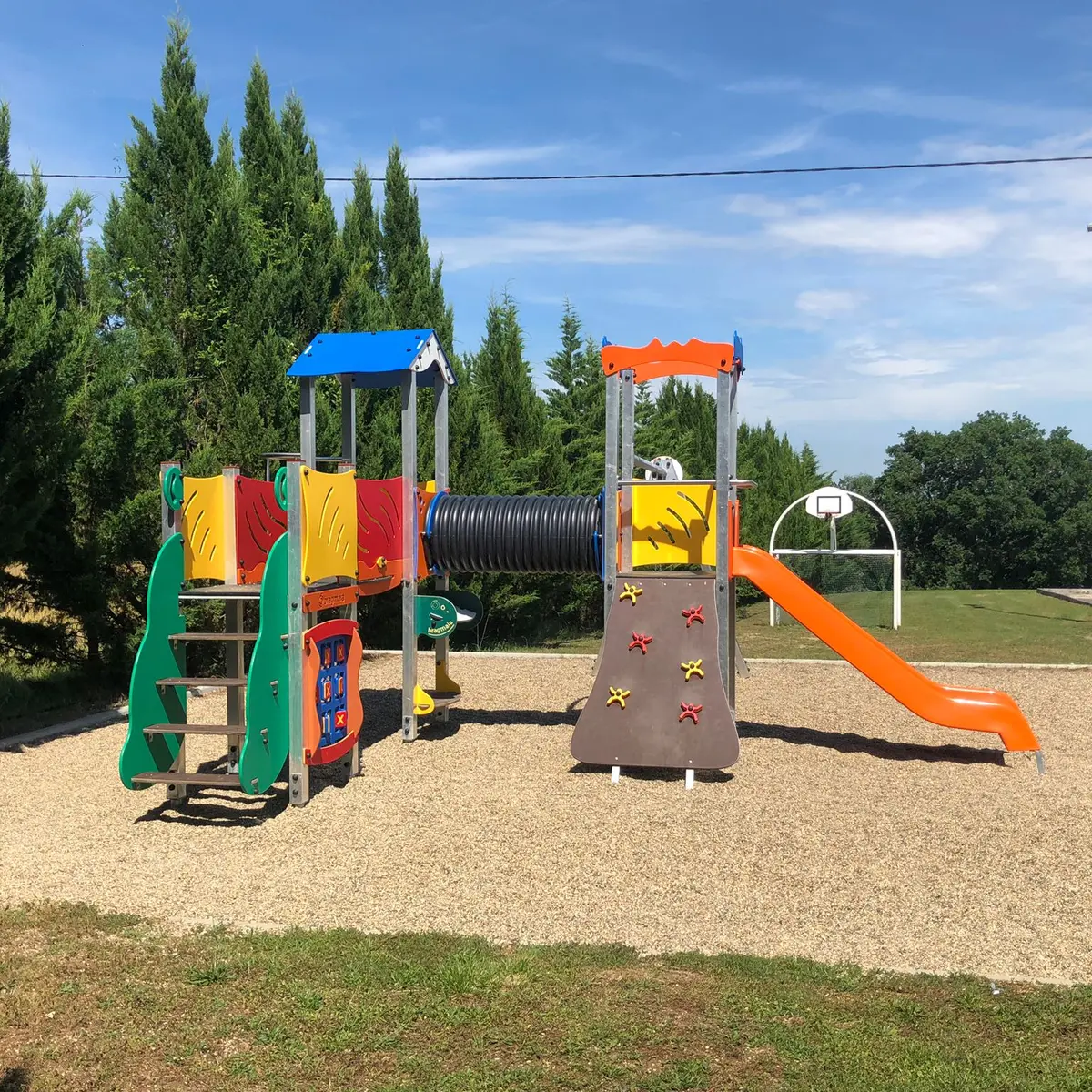 aire de jeux de Roquecor