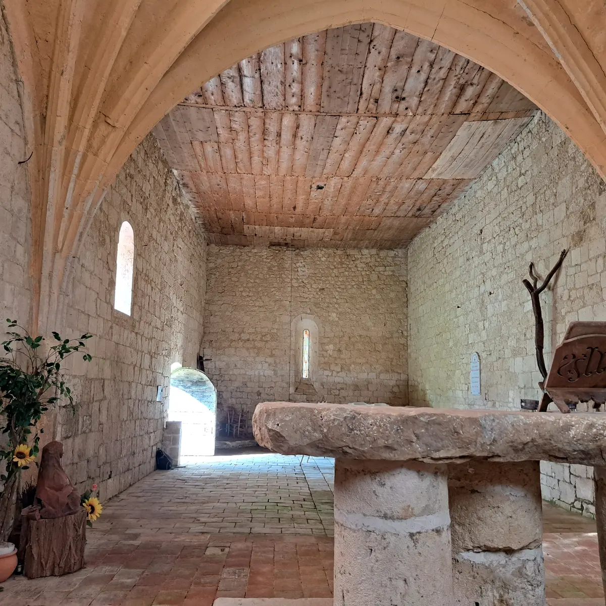 Vue intérieur de la chapelle Saint-Pierre d'Ax