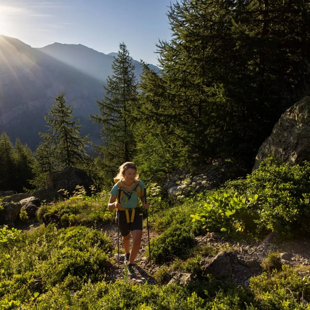 Montée au lac de Combeynot