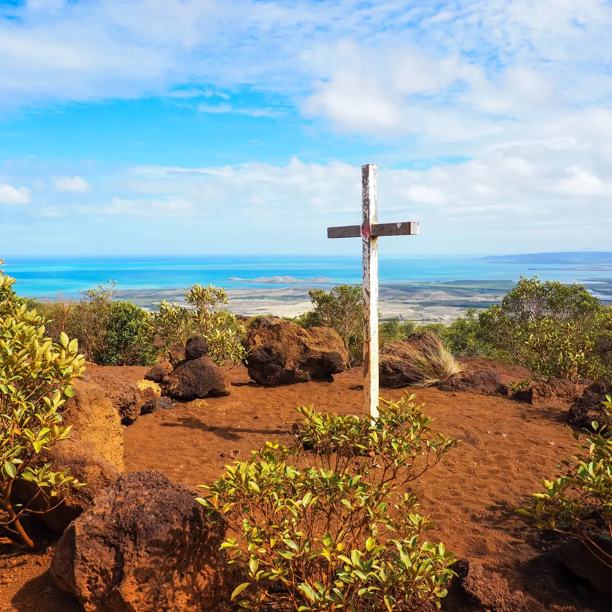randonnée pédestre, sentier libre accès, pouembout, plateau de Tia