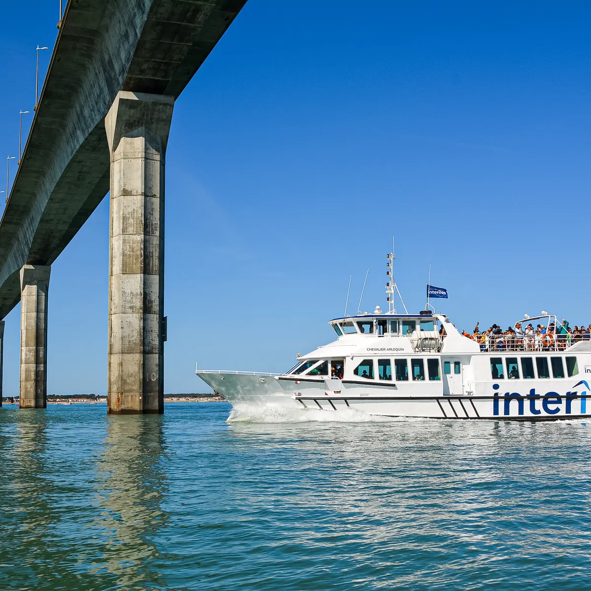 Traversée sous le pont