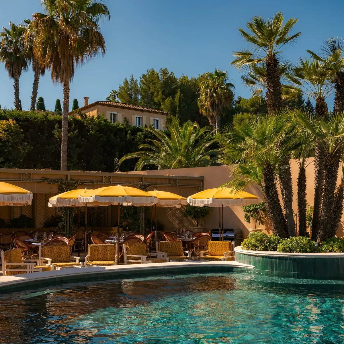 Piscine du restaurant Le Pool à l'hôtel Mas Candille à Mougins