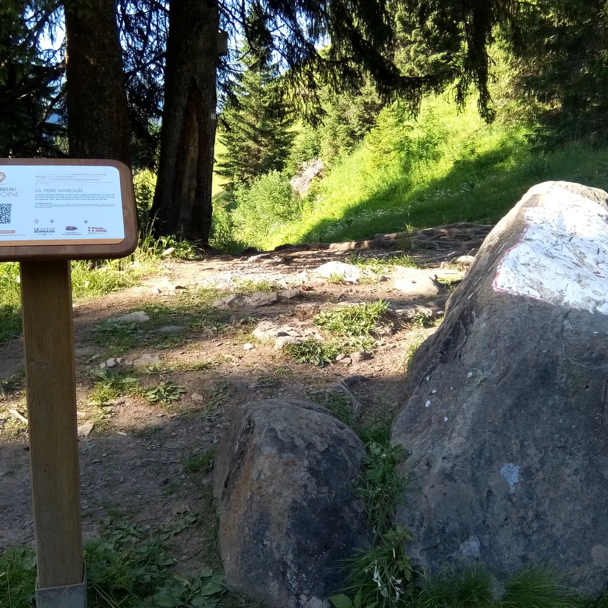 La pierre marquée