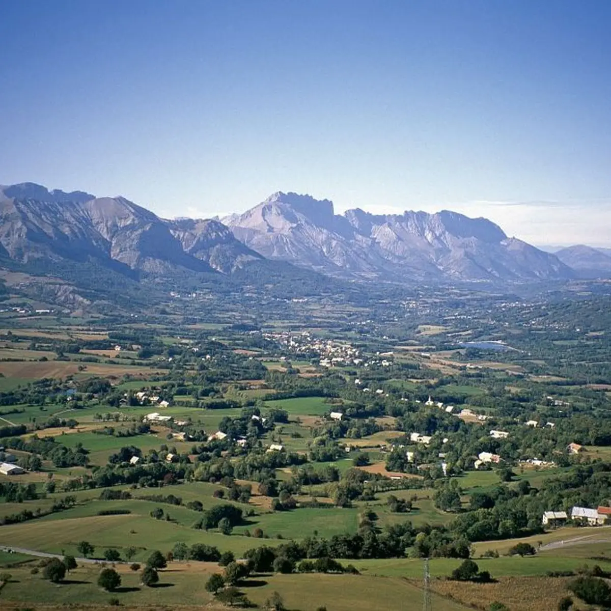 Le bocage du Champsaur vu du Puy de Manse