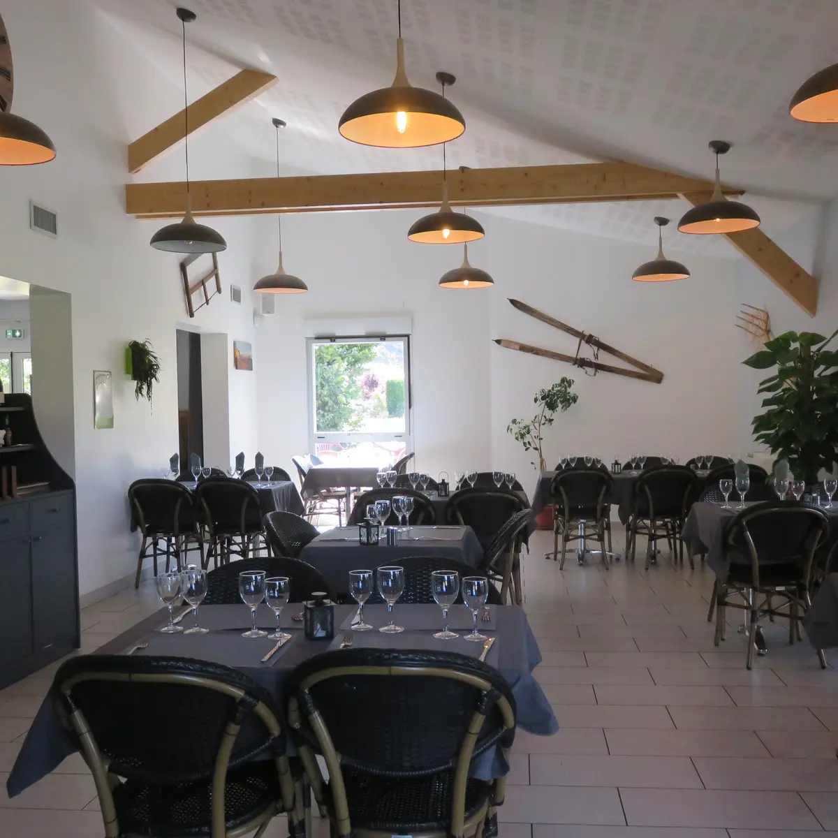 Bistrot de pays le Cheval Blanc