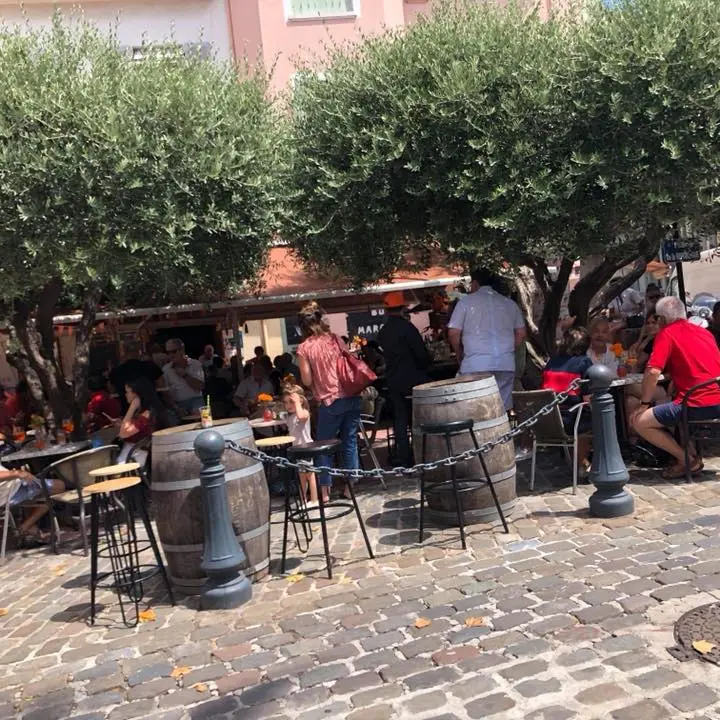 @CaféduMarché