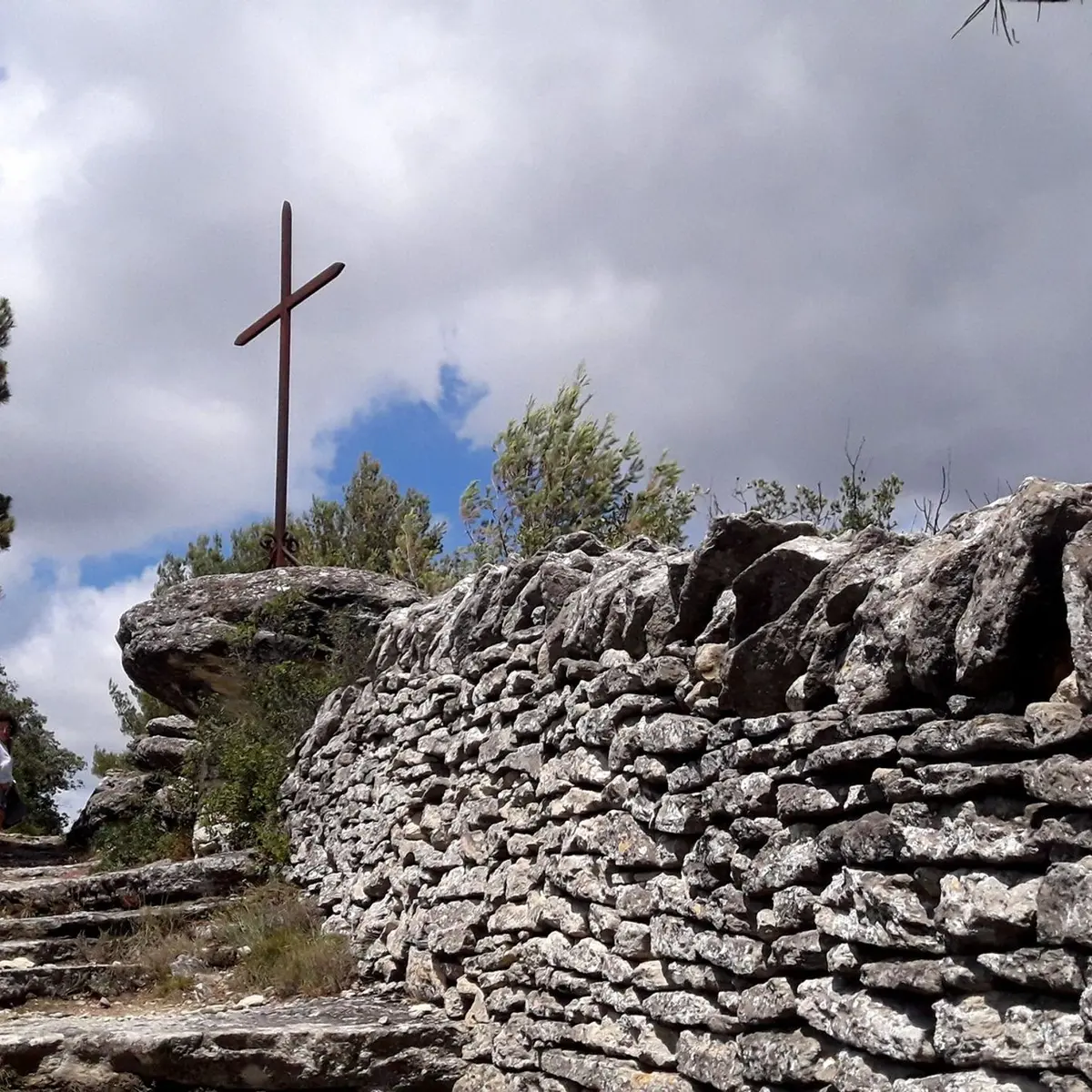 Croix de la Roche Redone