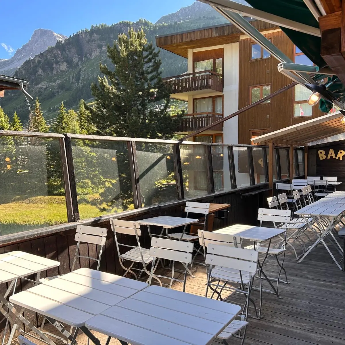 Terrasse-Les Fils à Maman_Val d'Isère