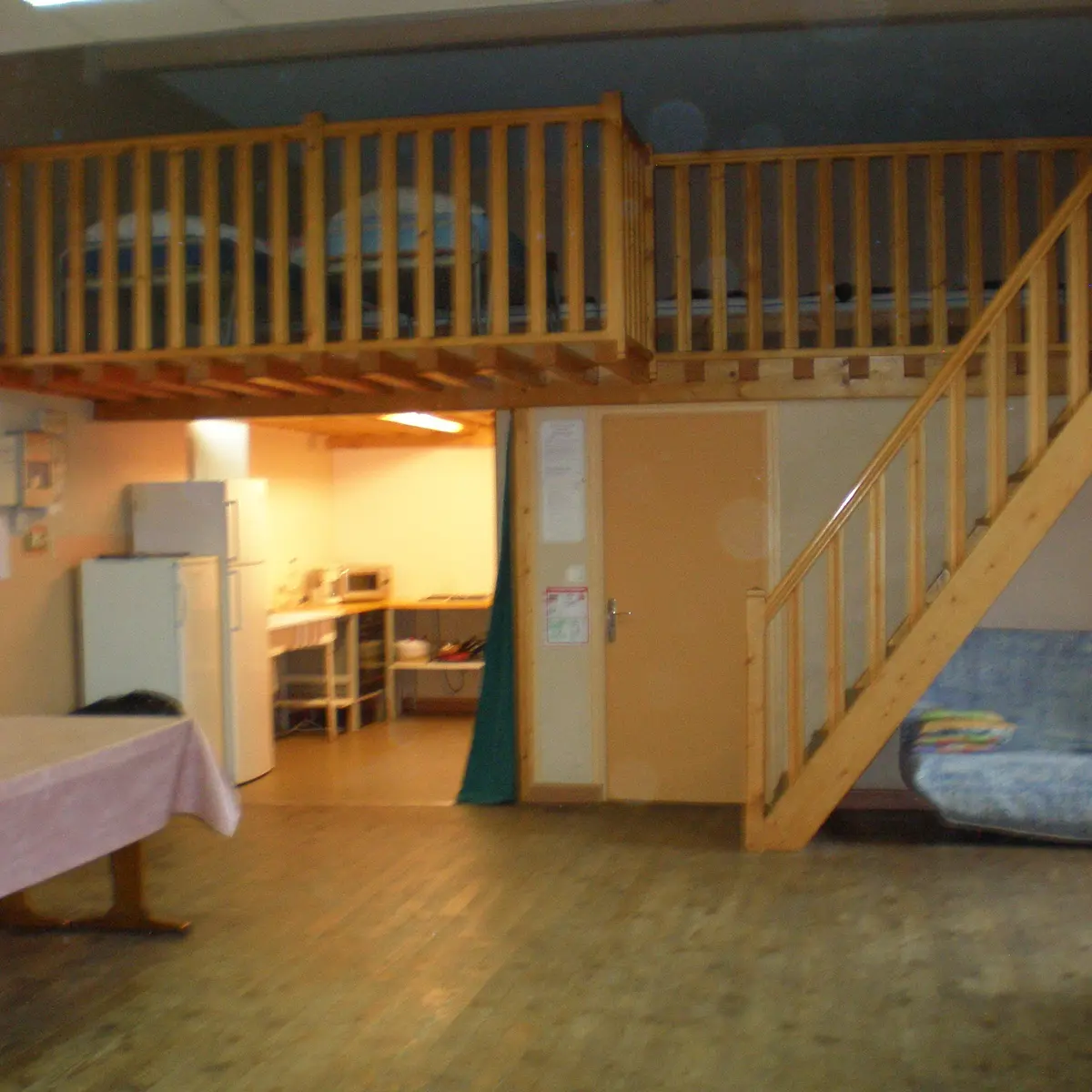 SALLE P/HEBERGEMENT ET FETE