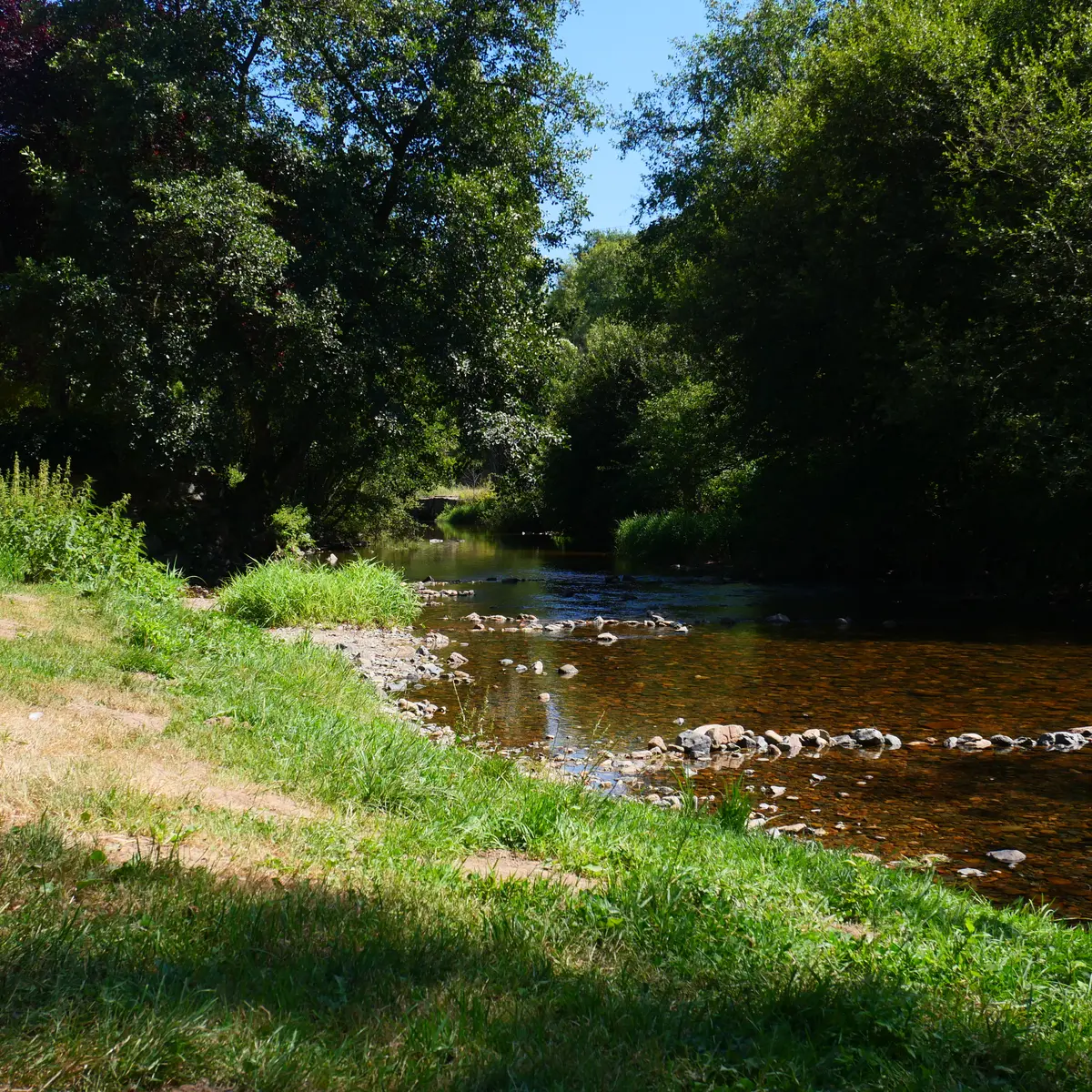 Aire de pique nique BAFFIE