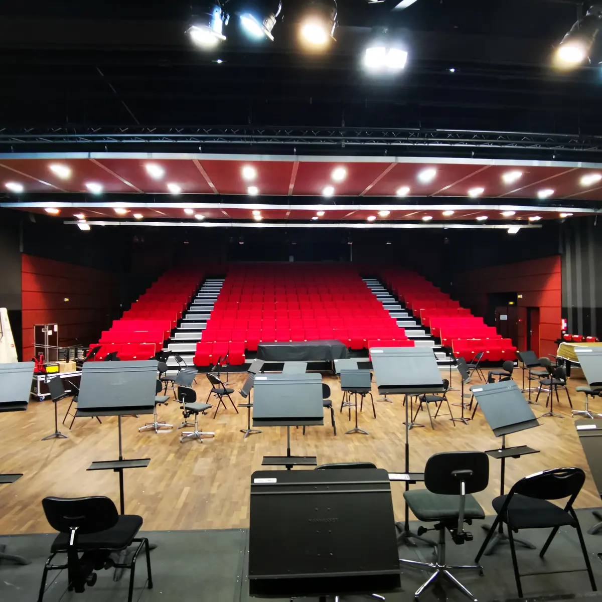 Auditorium les Arlucs_Cannes - La Bocca