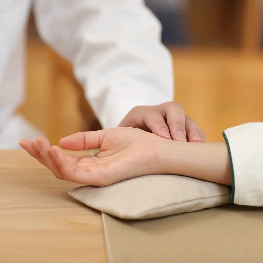Séance de médecine traditionnelle chinoise_Val de Chaise
