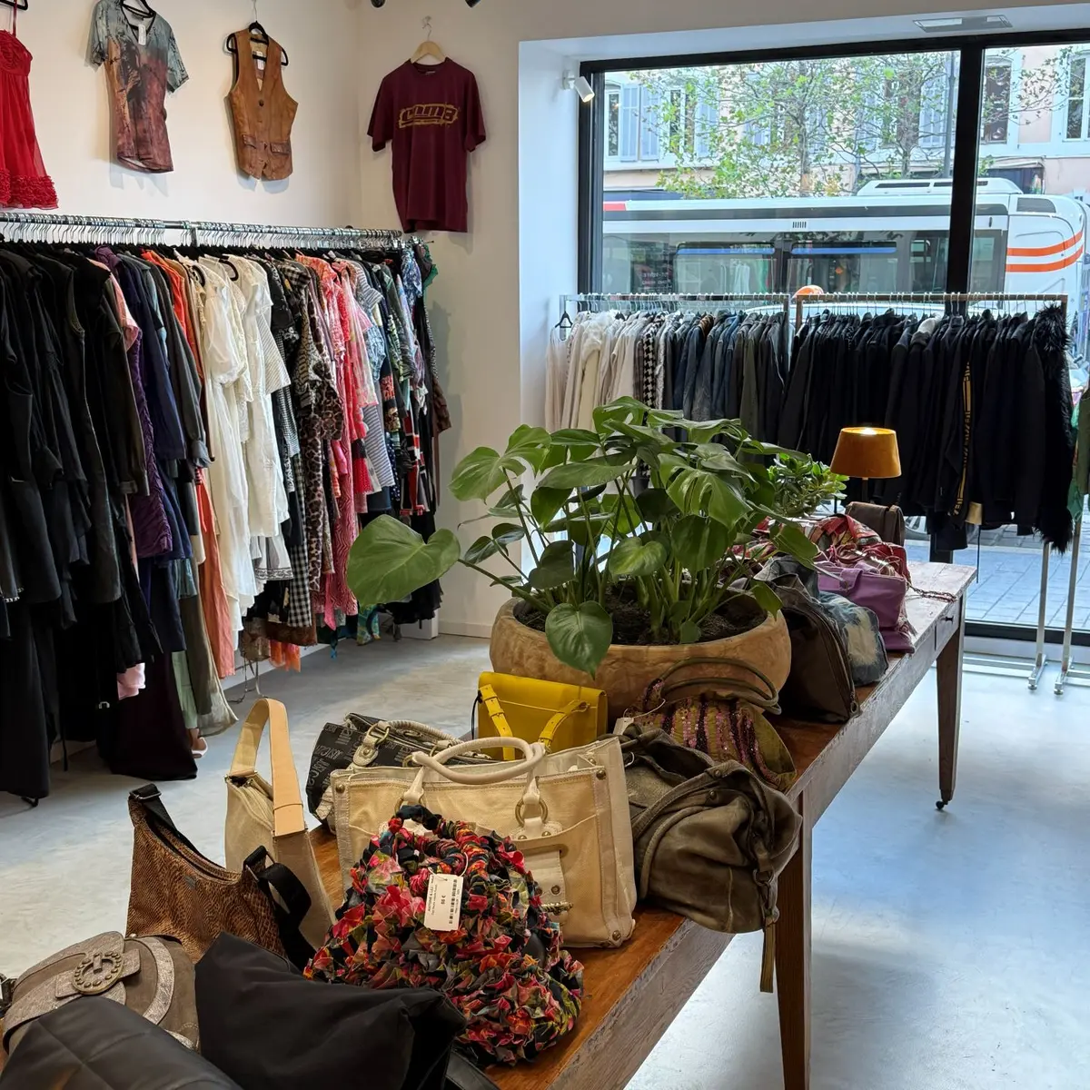 vetements et sac à main