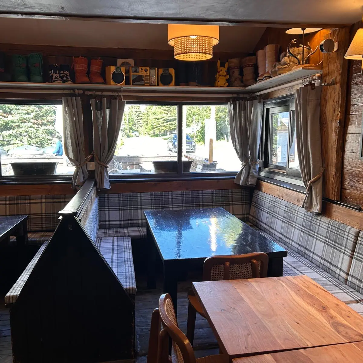 Interieur-Les Fils à Maman_Val d'Isère