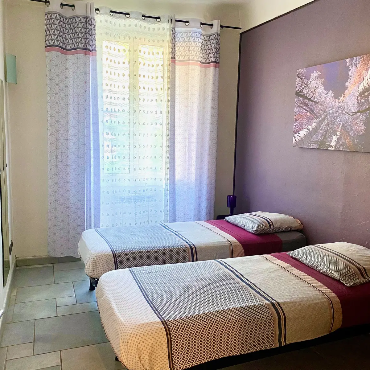 Chambre 2 lits 1 place